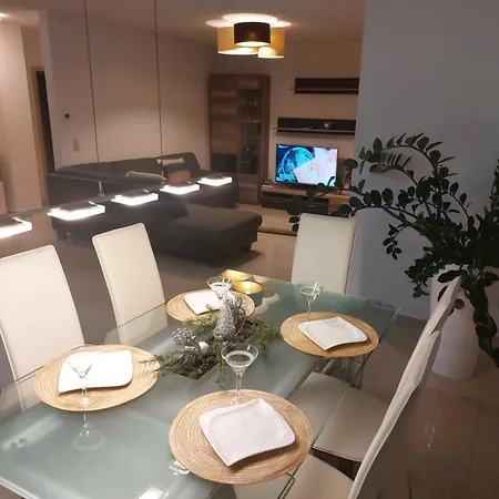 Erdgeschosswohnung Apartamento Künzelsau