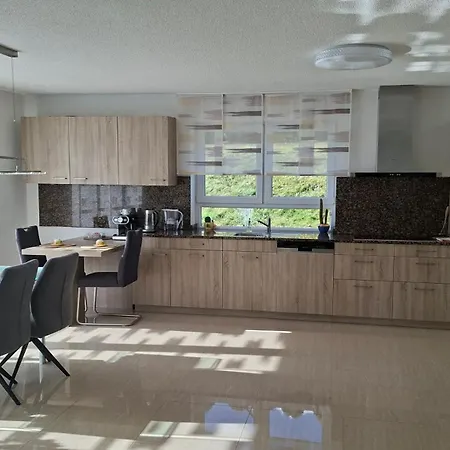 Erdgeschosswohnung Apartamento *