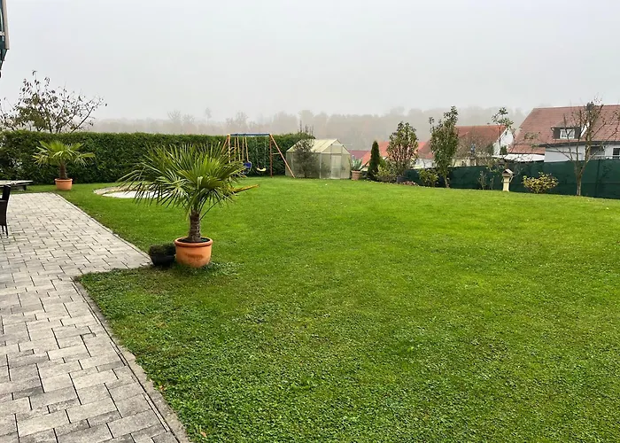 Erdgeschosswohnung Апартаменты Кюнцельзау